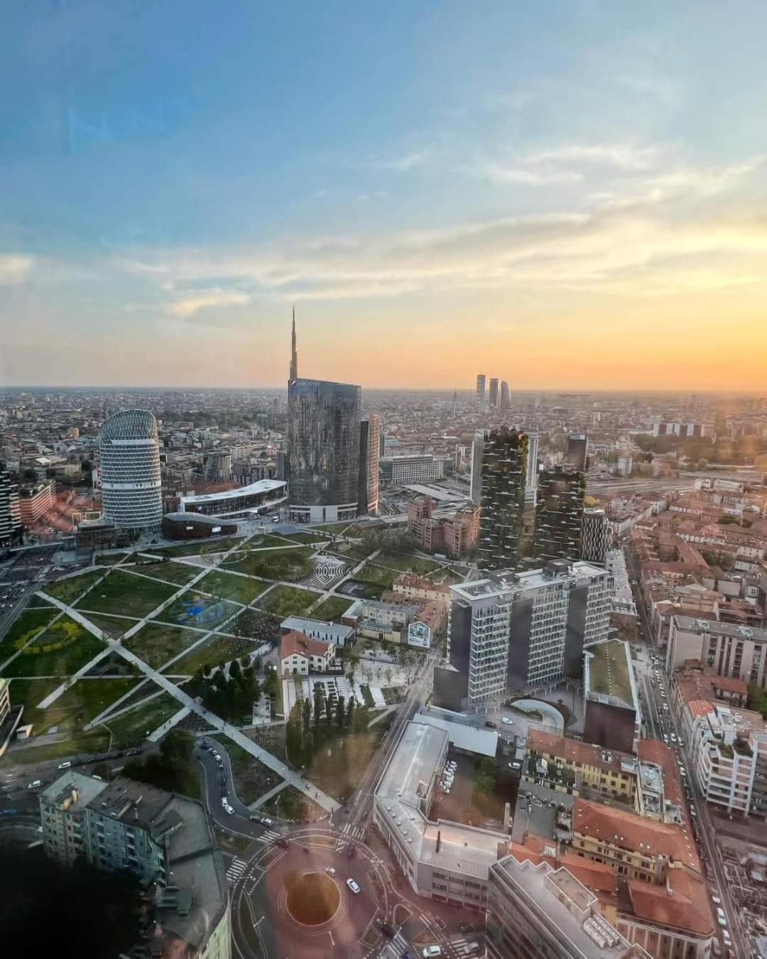 Milano Isola - Bright 2-Room Apartment With Balcony 外观 照片