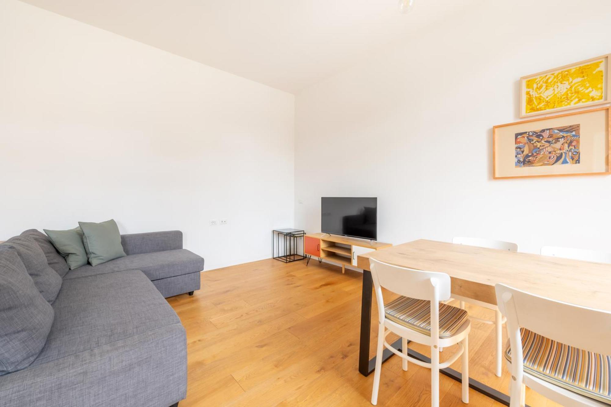 Milano Isola - Bright 2-Room Apartment With Balcony 外观 照片